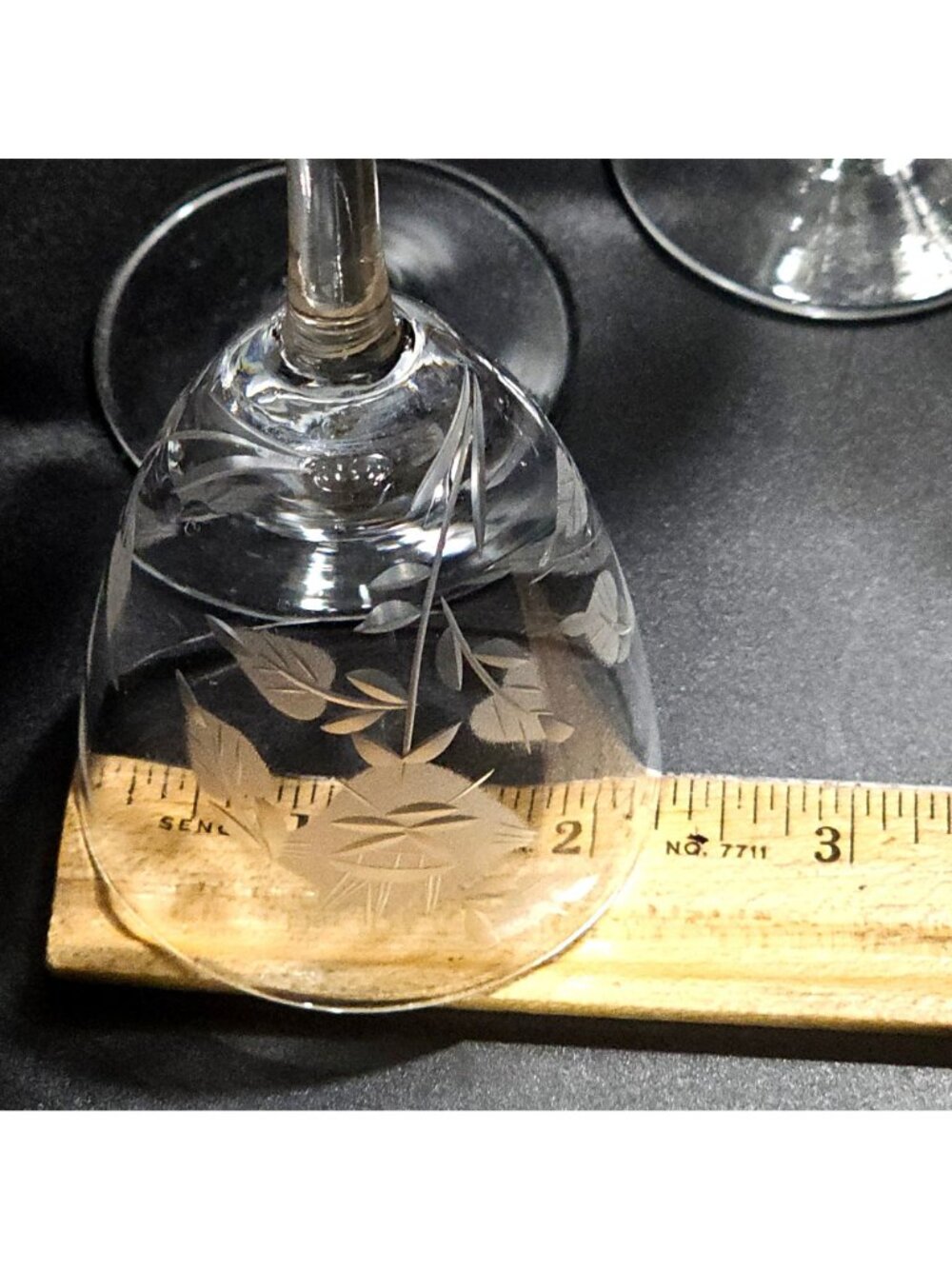 4 Toscany Frosted Floral Sherry Glasses 5.25" etched flower vintage decorative - Picture 5 of 7